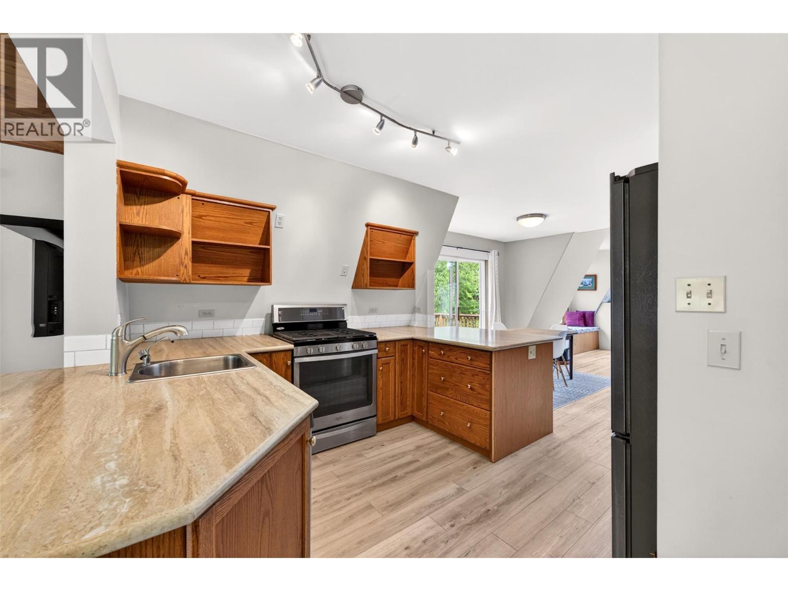 7346 Harrop Procter Road, Procter, BC