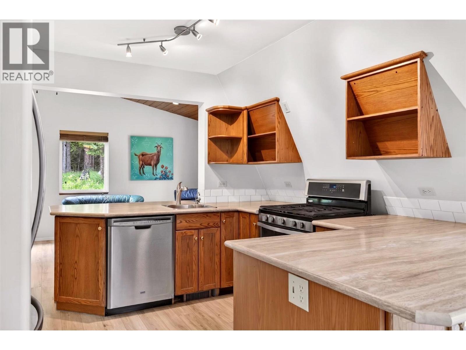 7346 Harrop Procter Road, Procter, BC