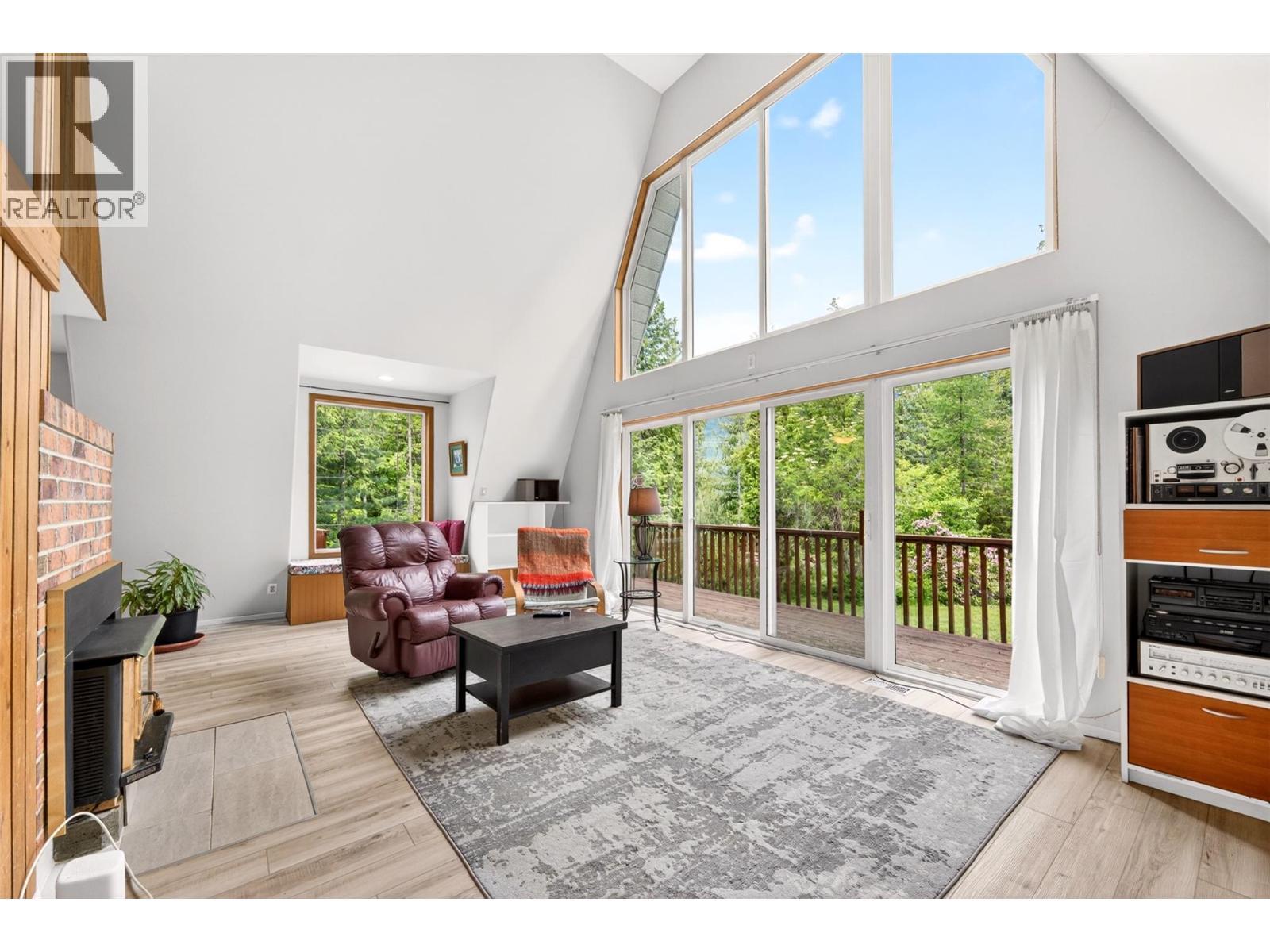 7346 Harrop Procter Road, Procter, BC