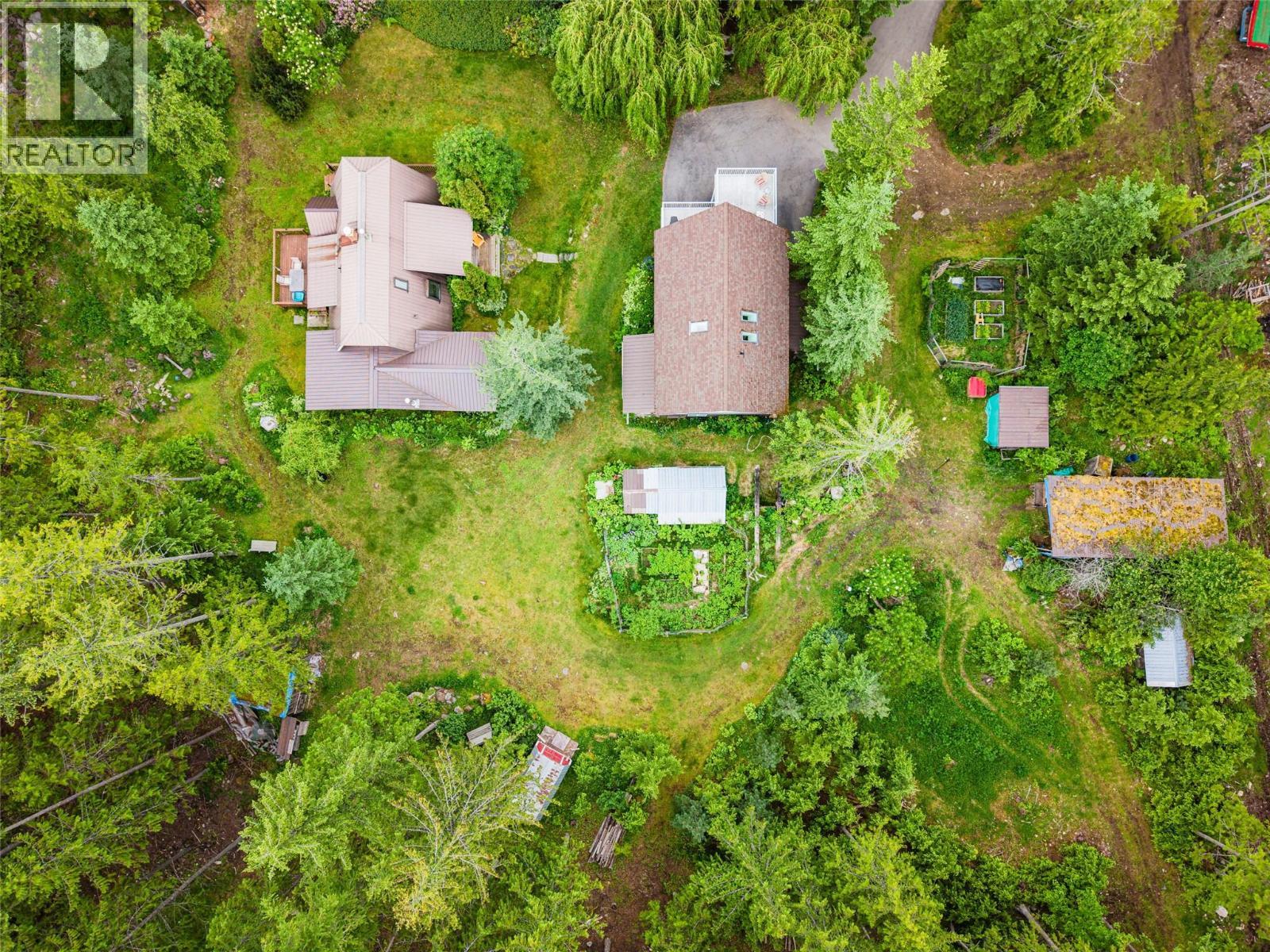7346 Harrop Procter Road, Procter, BC
