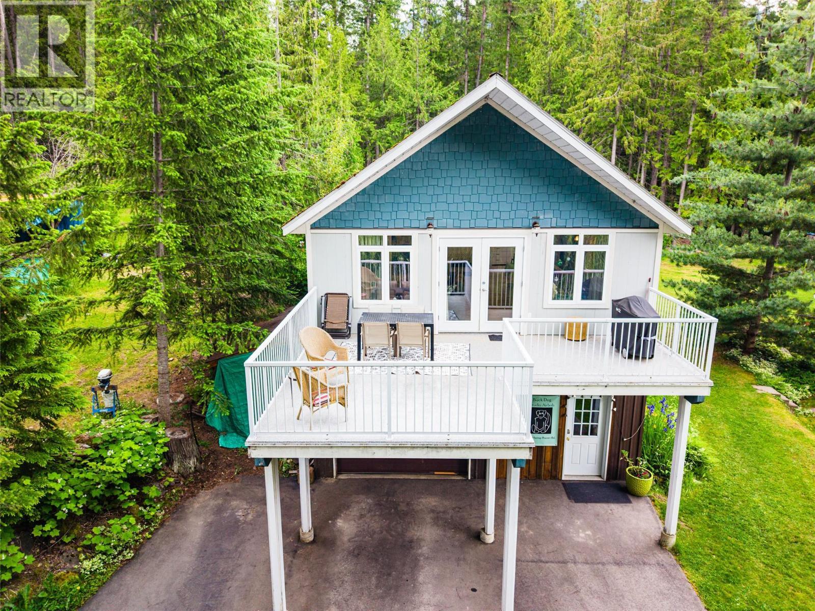 7346 Harrop Procter Road, Procter, BC