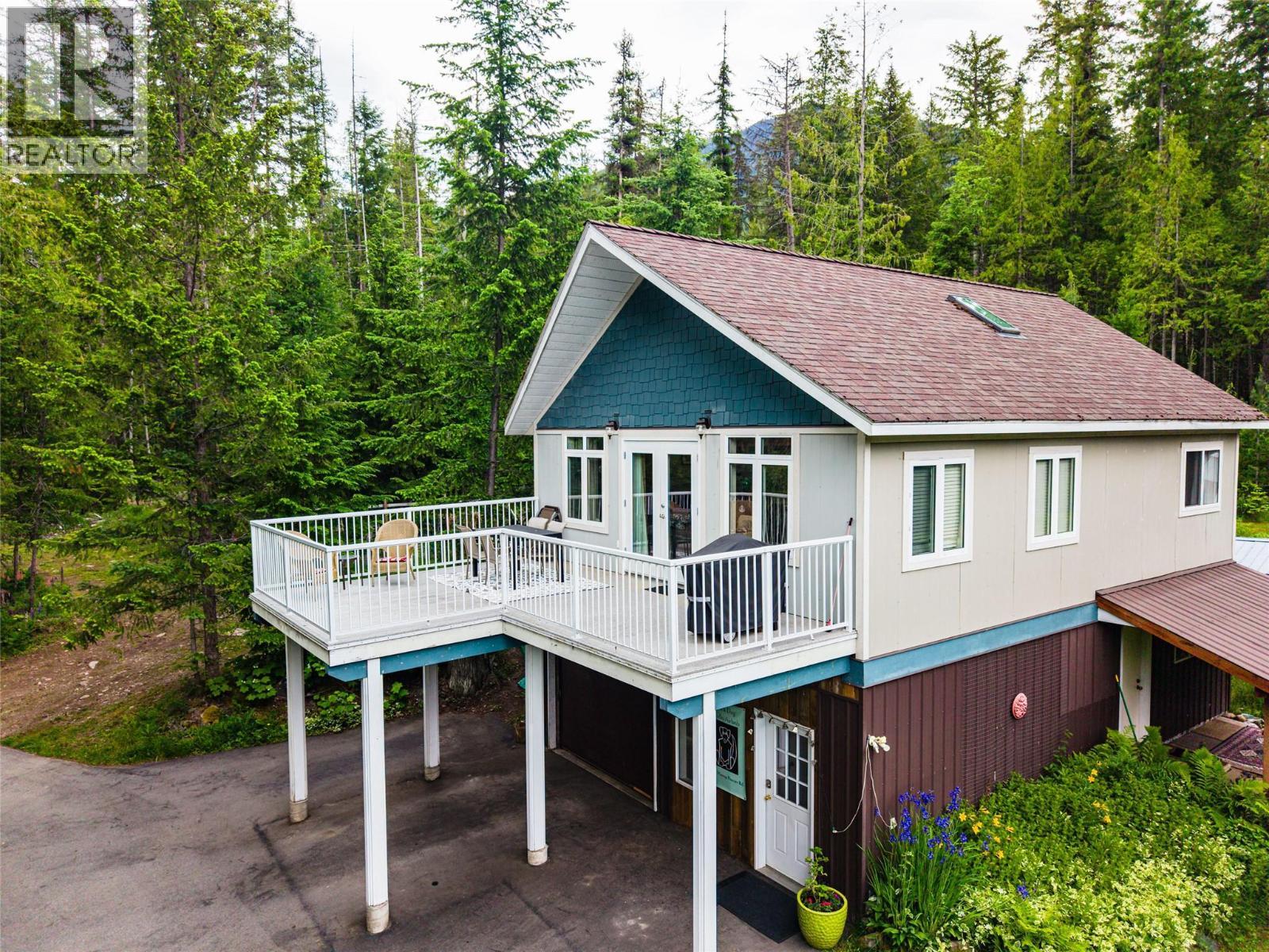 7346 Harrop Procter Road, Procter, BC