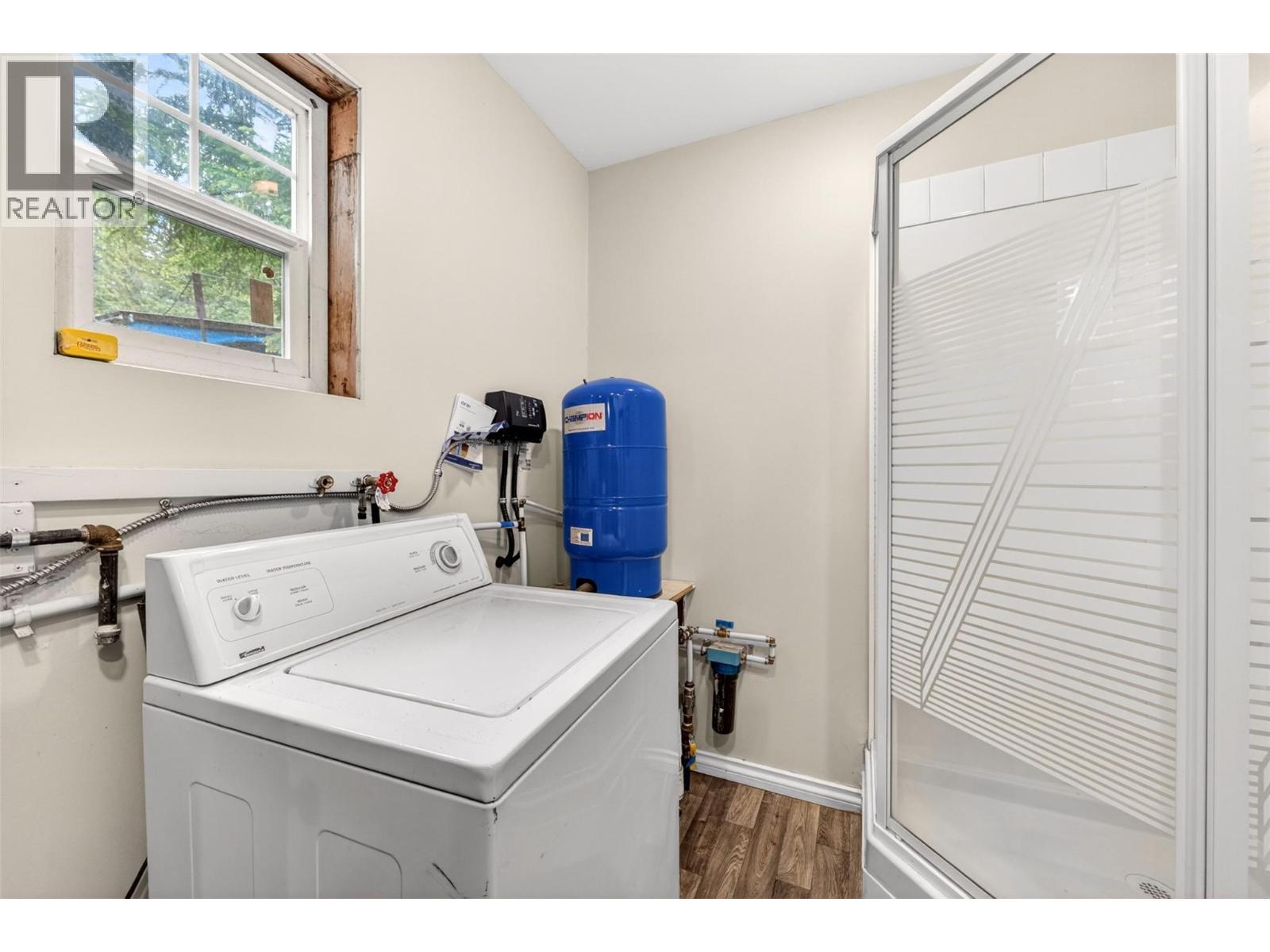 7346 Harrop Procter Road, Procter, BC