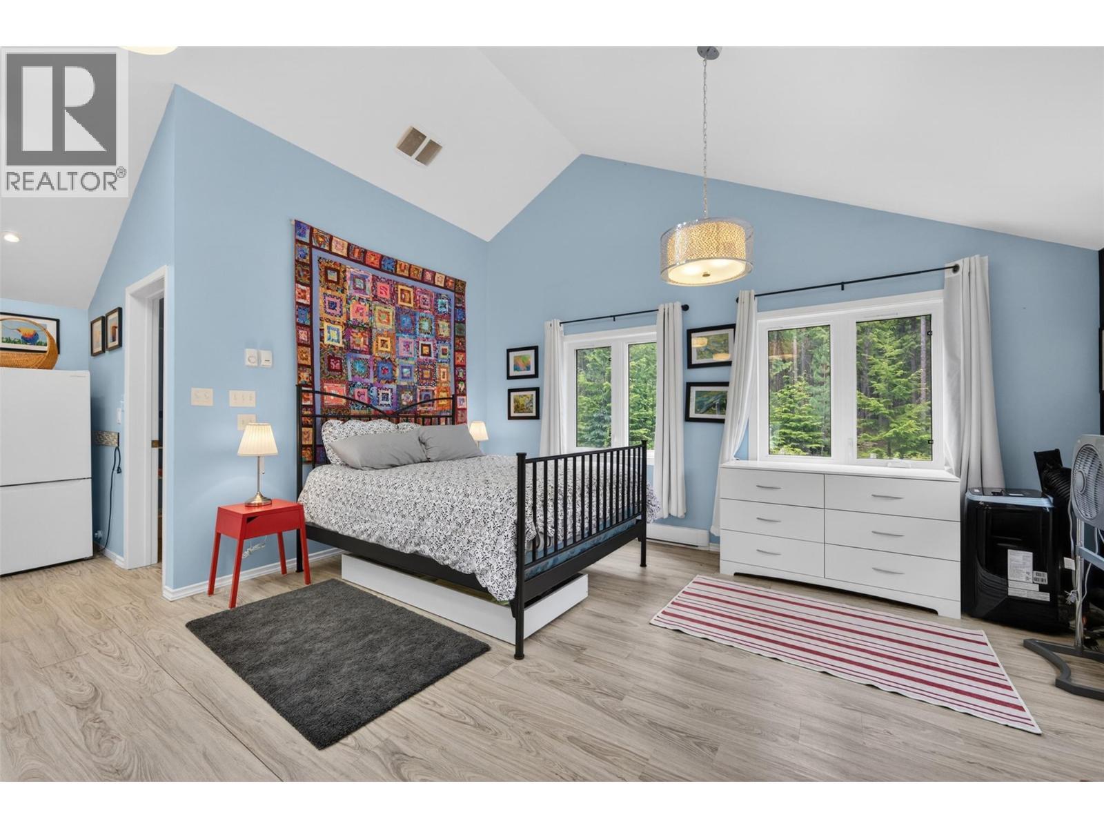 7346 Harrop Procter Road, Procter, BC