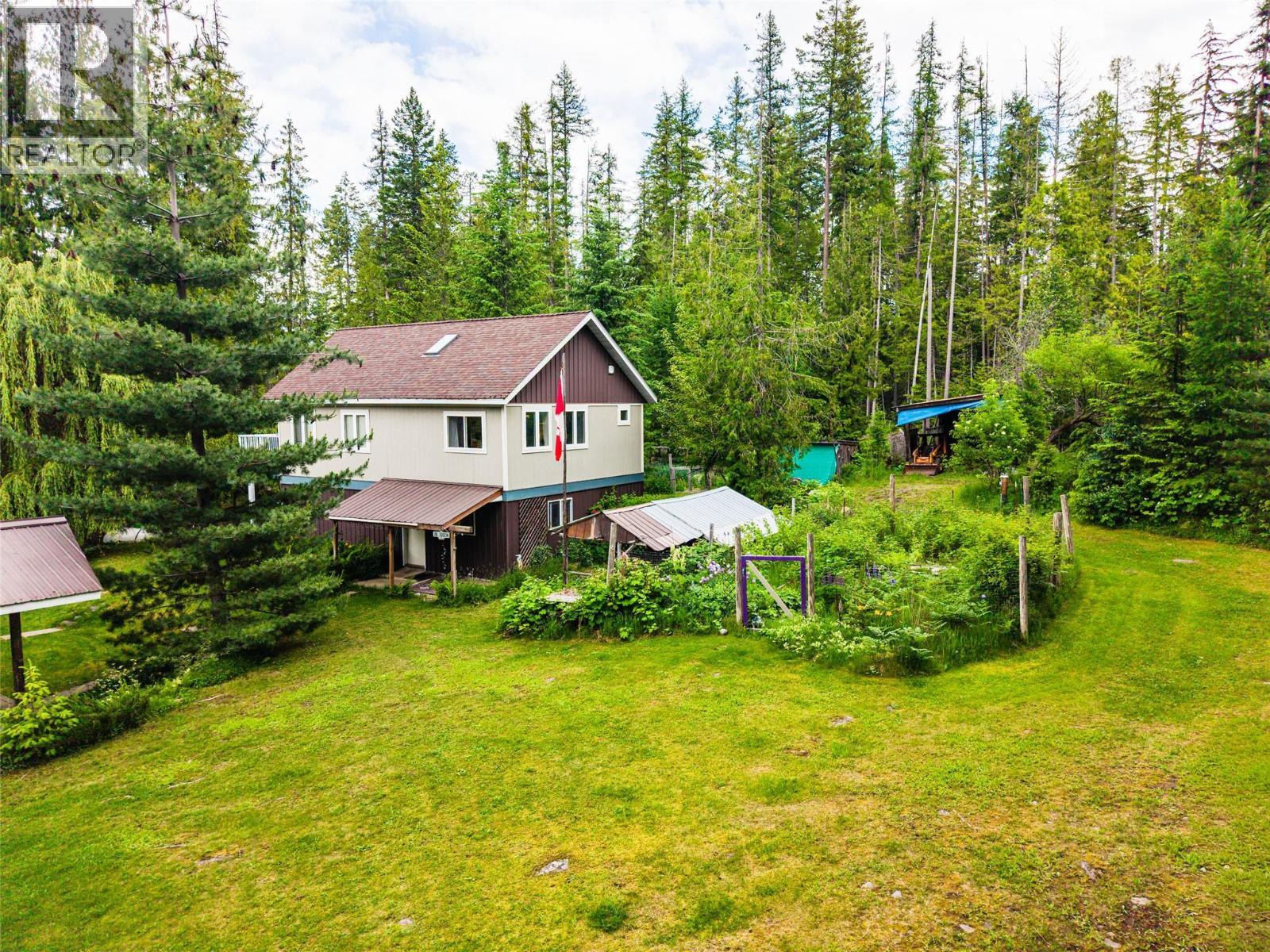 7346 Harrop Procter Road, Procter, BC