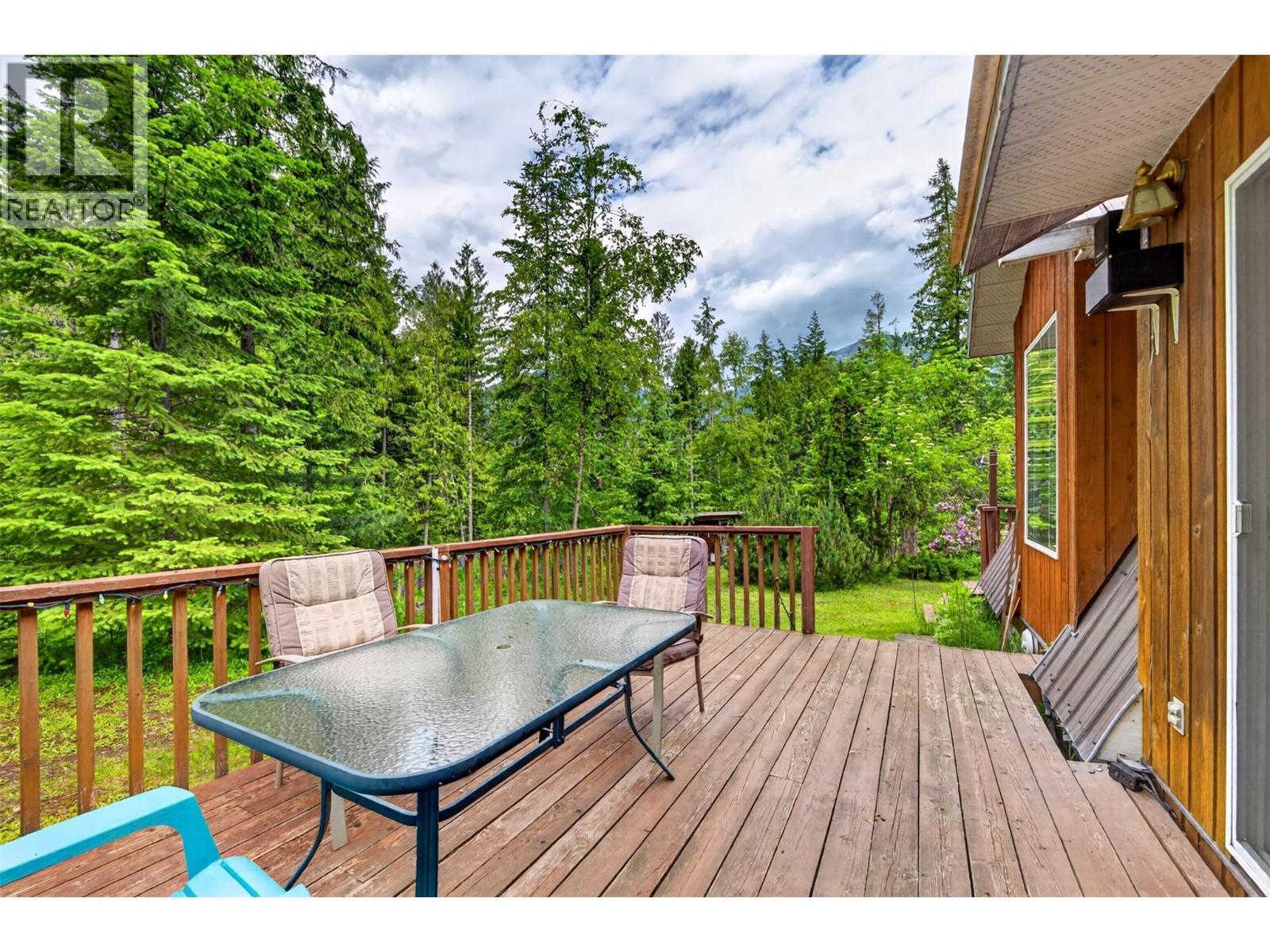 7346 Harrop Procter Road, Procter, BC