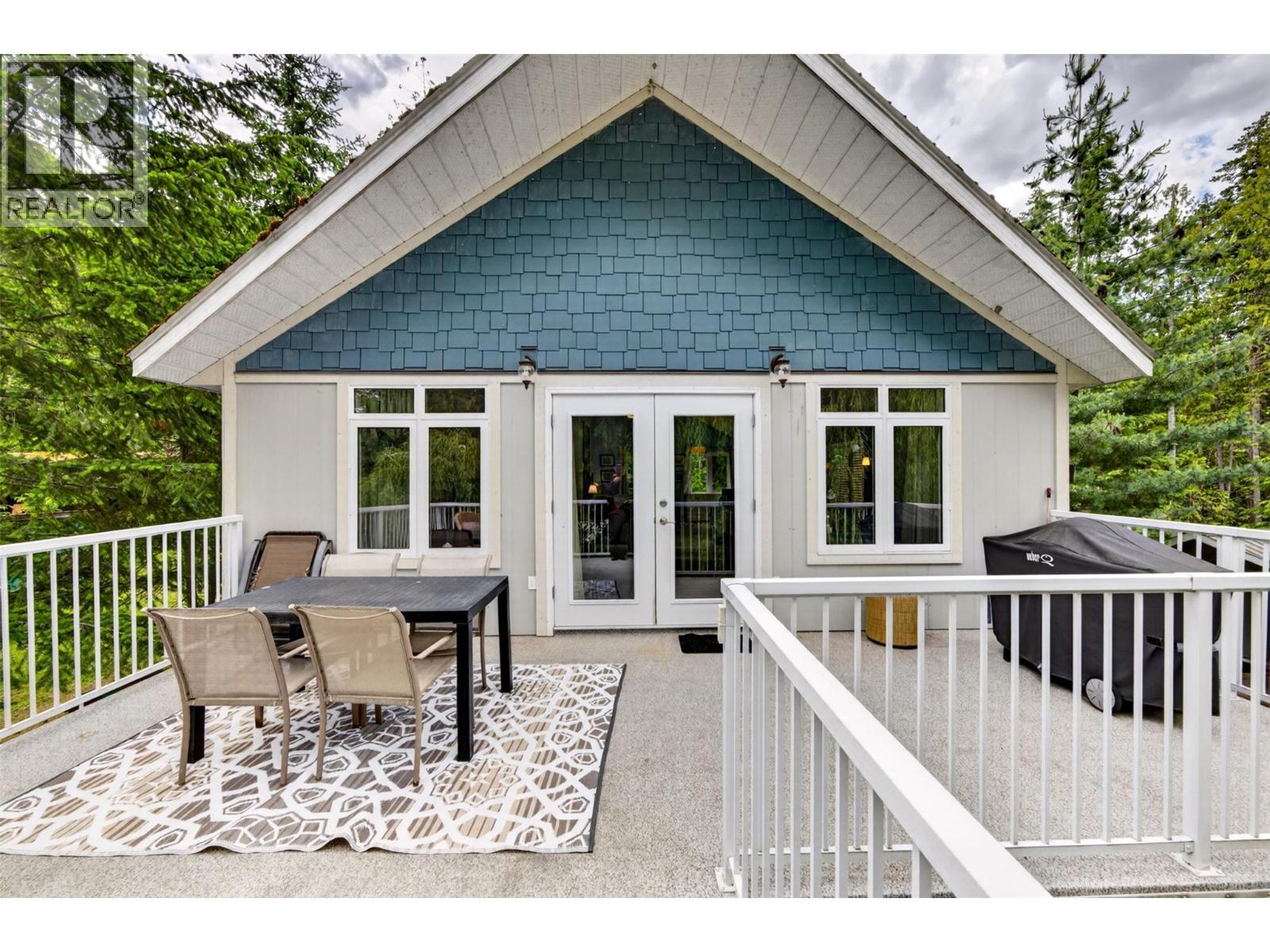 7346 Harrop Procter Road, Procter, BC