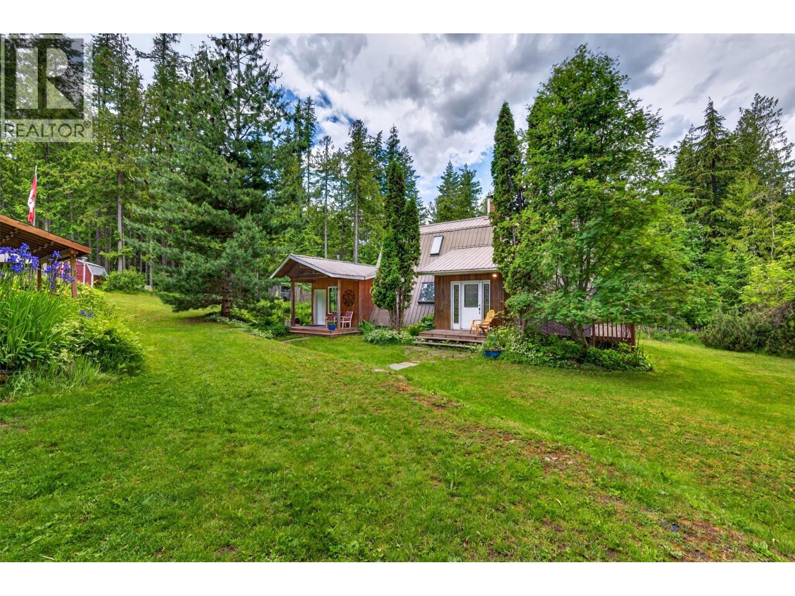 7346 Harrop Procter Road, Procter, BC