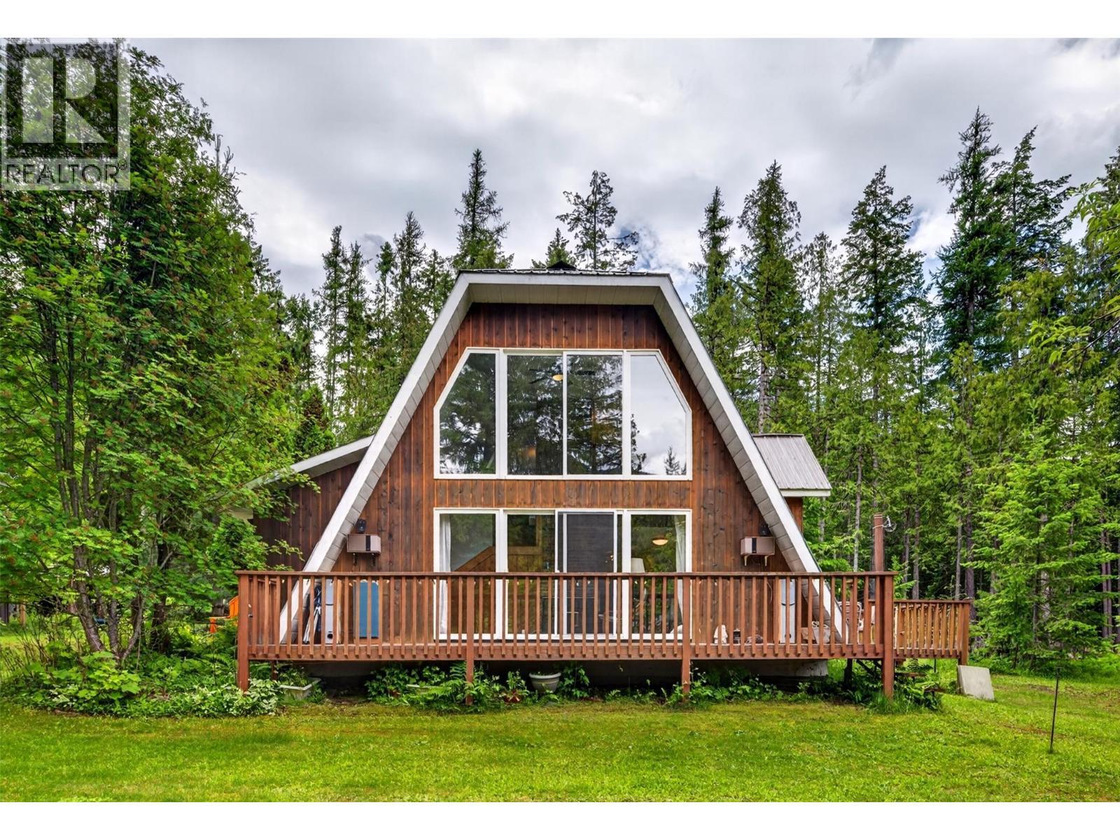 7346 Harrop Procter Road, Procter, BC