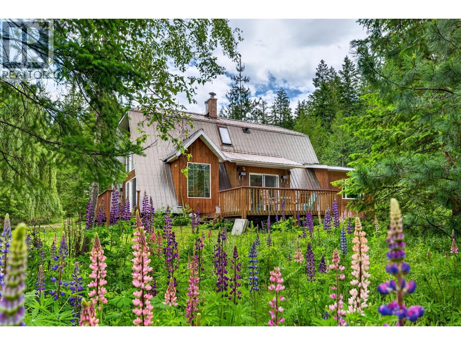 7346 Harrop Procter Road, Procter, BC