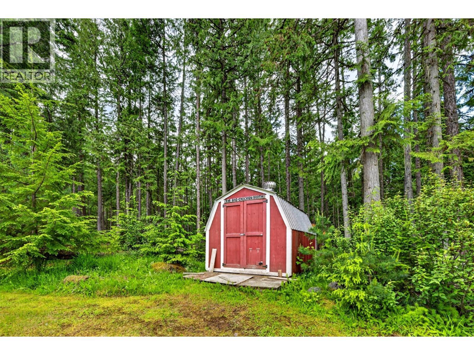 7346 Harrop Procter Road, Procter, BC