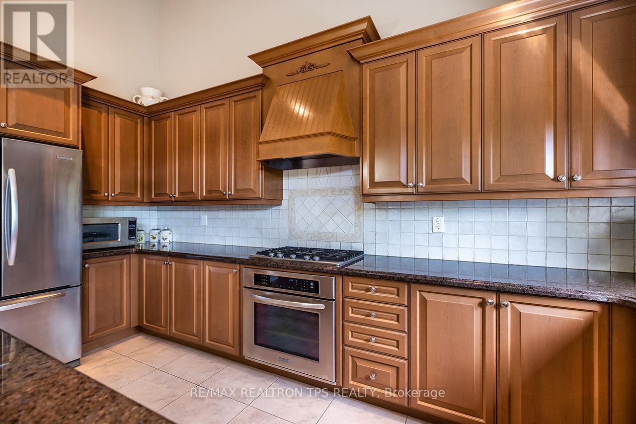 Extended Cabinets with Built in S/S Appliances - 25 Leafield Drive, Toronto, ON