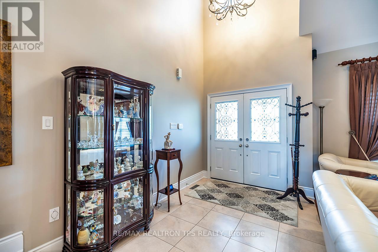 Front Foyer - 25 Leafield Drive, Toronto, ON
