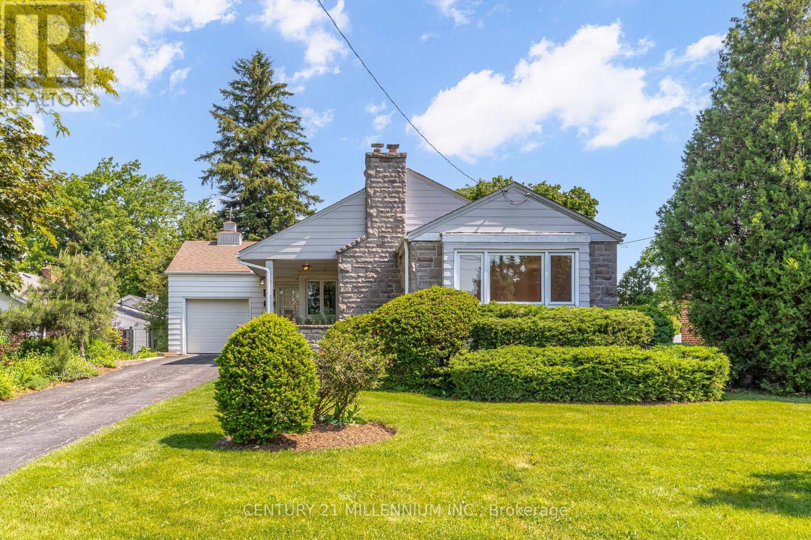 99 Sunning Hill Avenue, Hamilton, ON