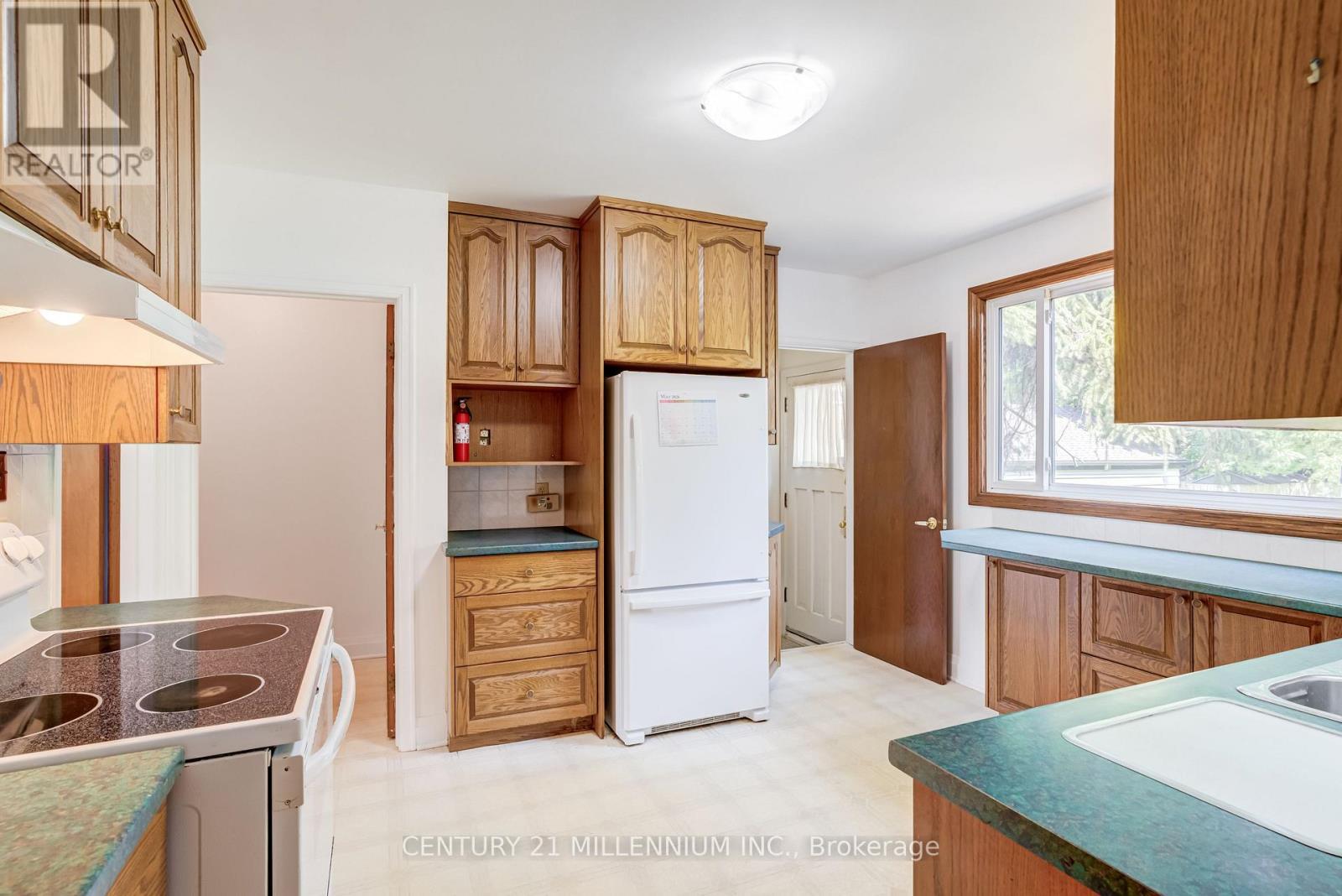 99 Sunning Hill Avenue, Hamilton, ON