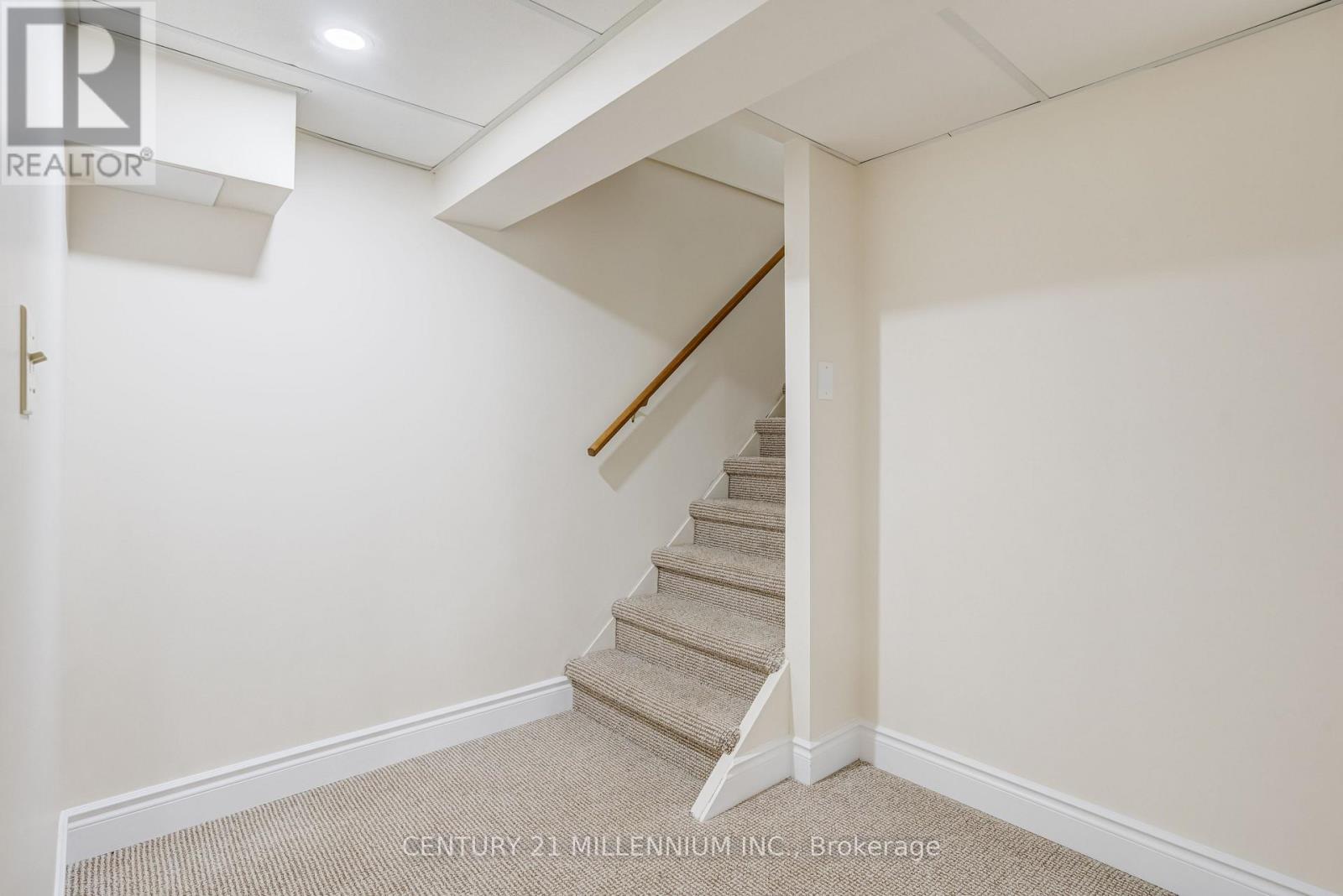 99 Sunning Hill Avenue, Hamilton, ON