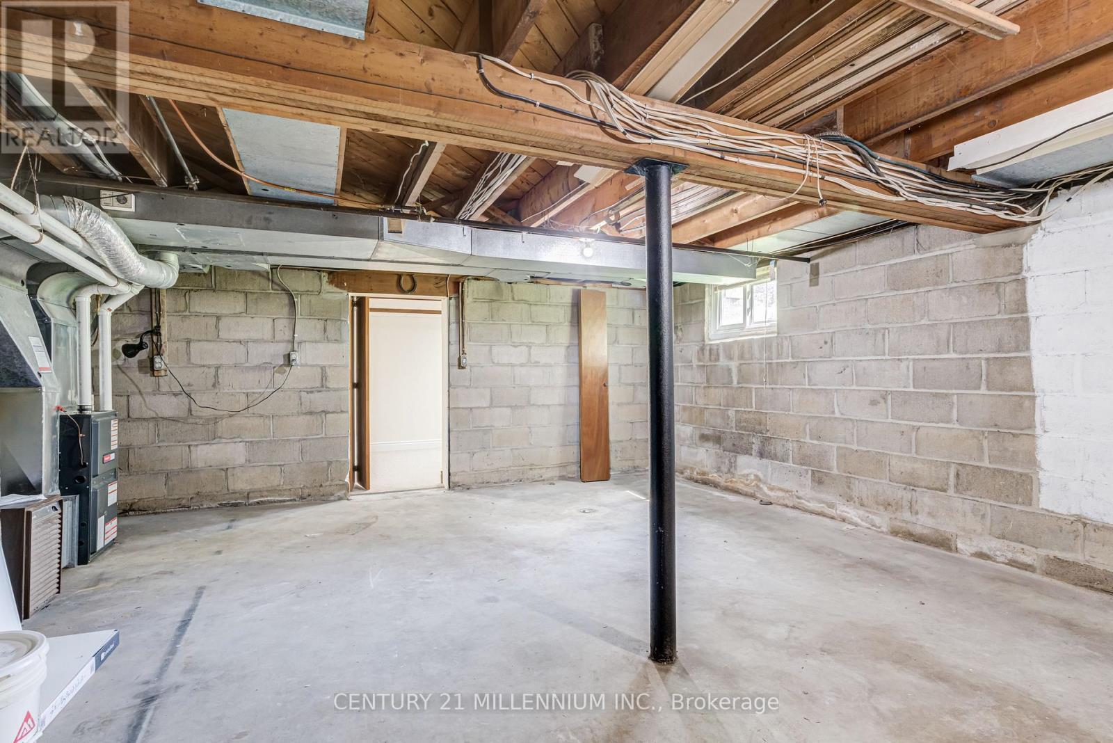 99 Sunning Hill Avenue, Hamilton, ON