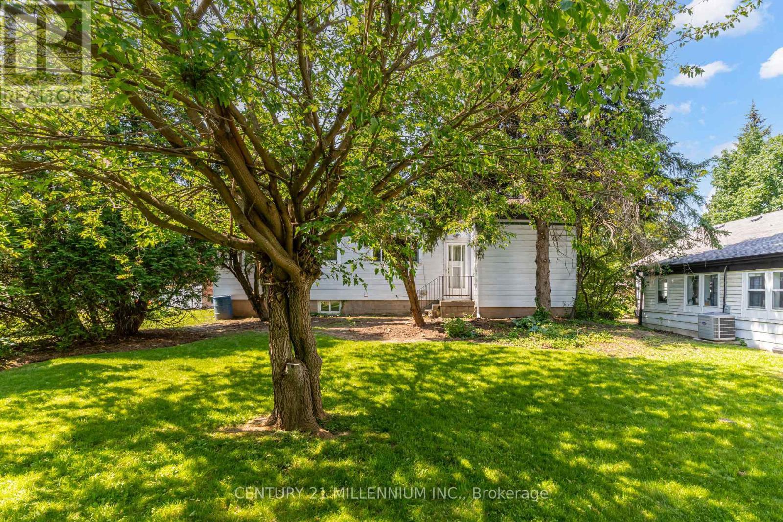 99 Sunning Hill Avenue, Hamilton, ON