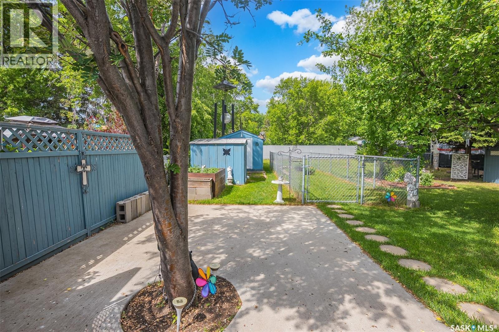 421 P Avenue N, Saskatoon, SK