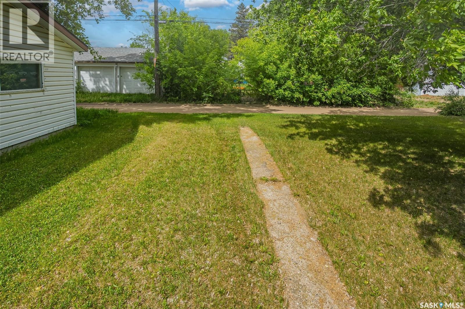 421 P Avenue N, Saskatoon, SK