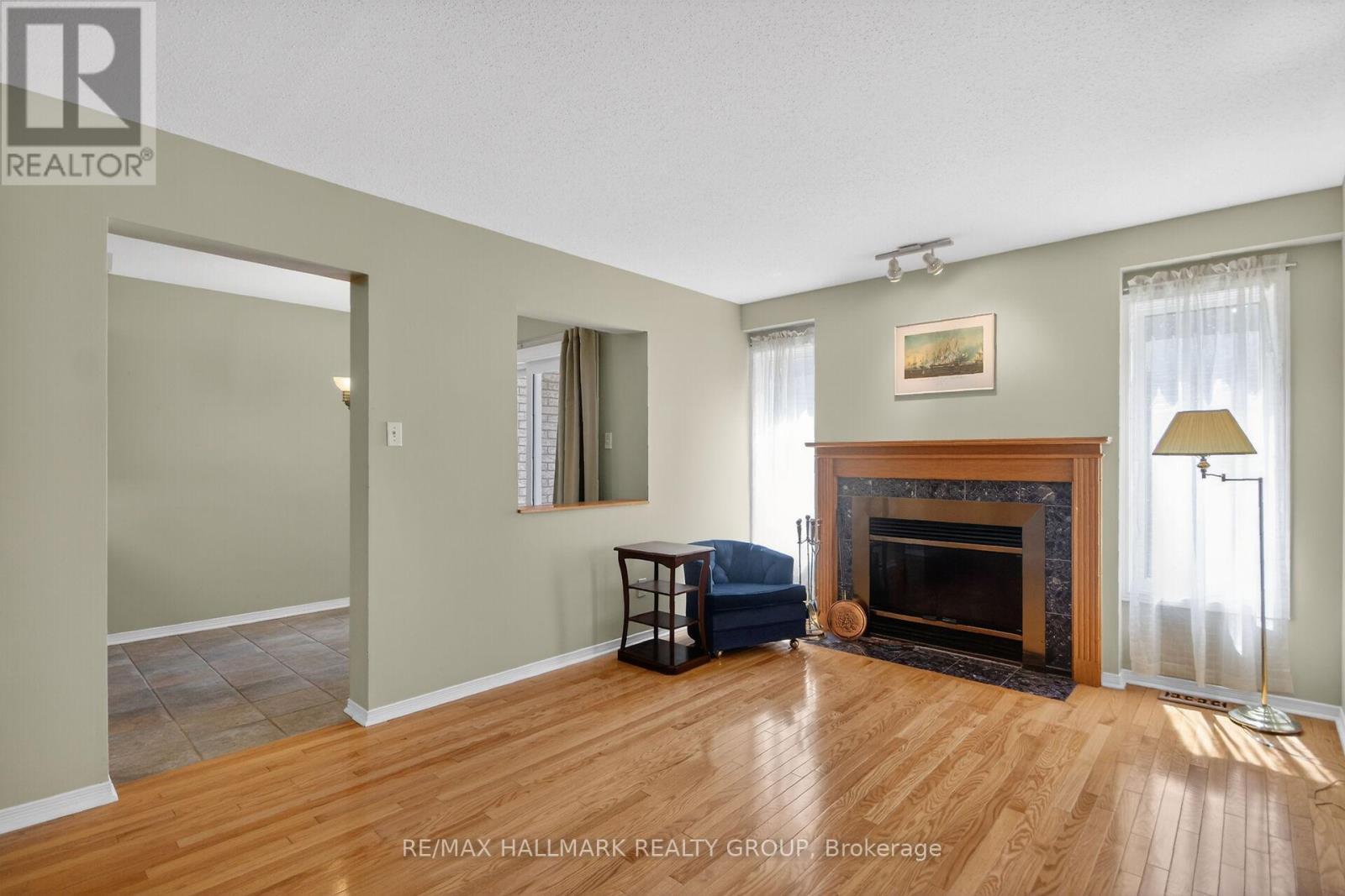 80 Scarlet Court, Ottawa, ON