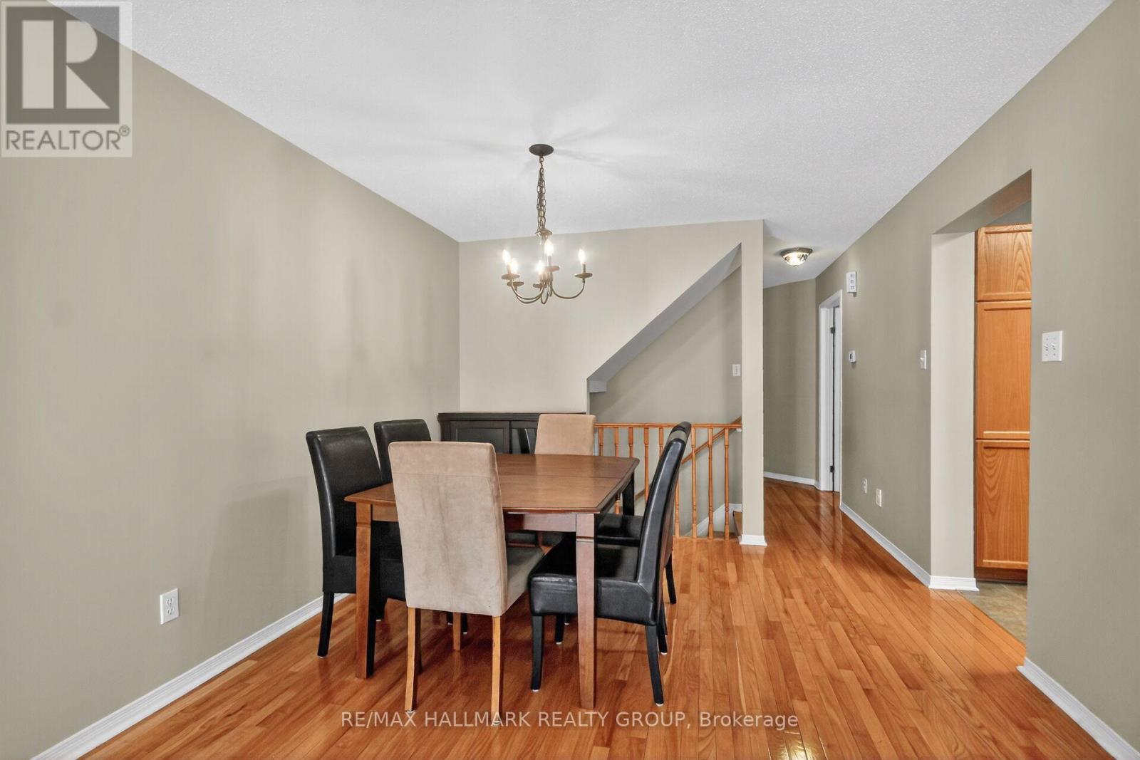 80 Scarlet Court, Ottawa, ON