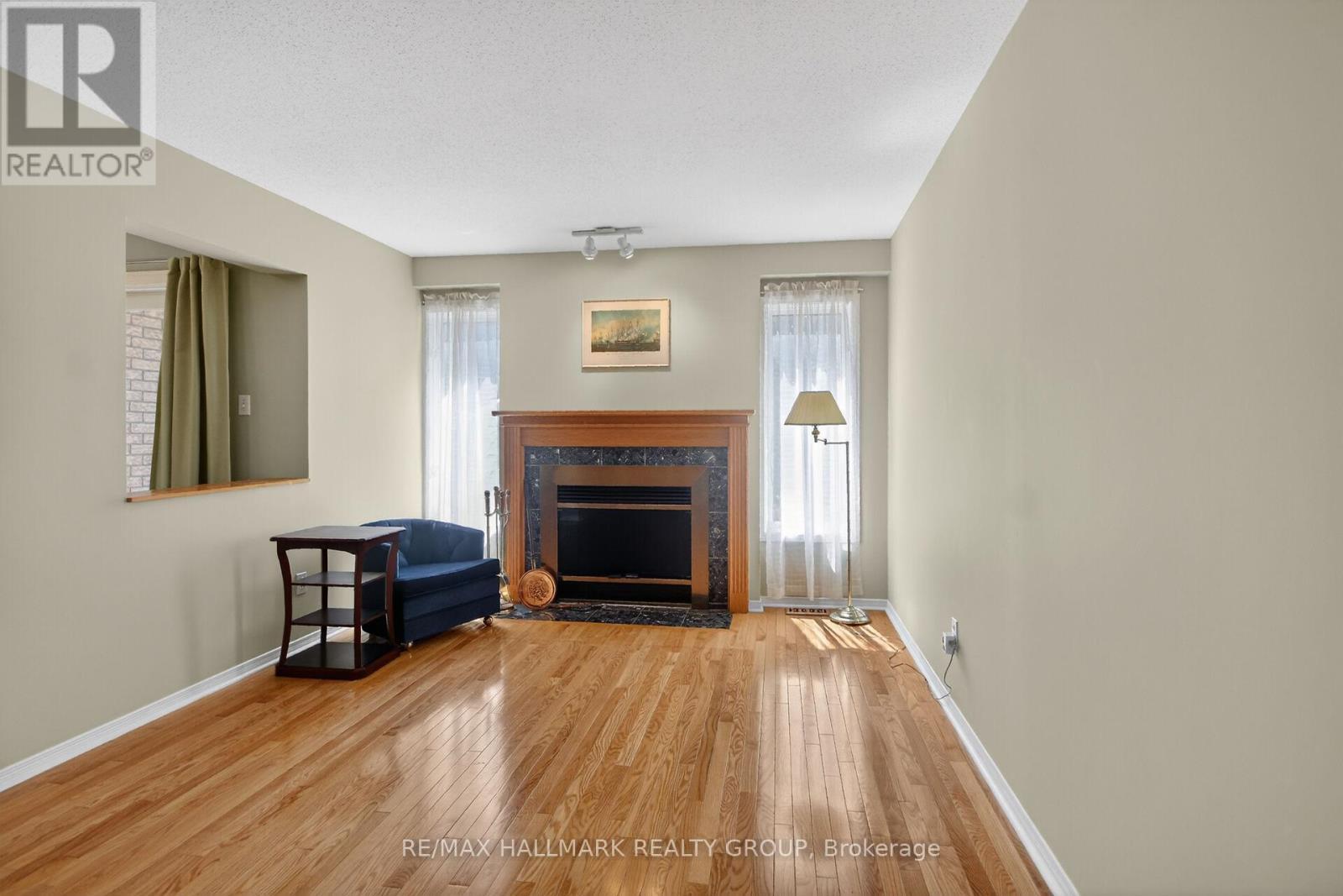 80 Scarlet Court, Ottawa, ON