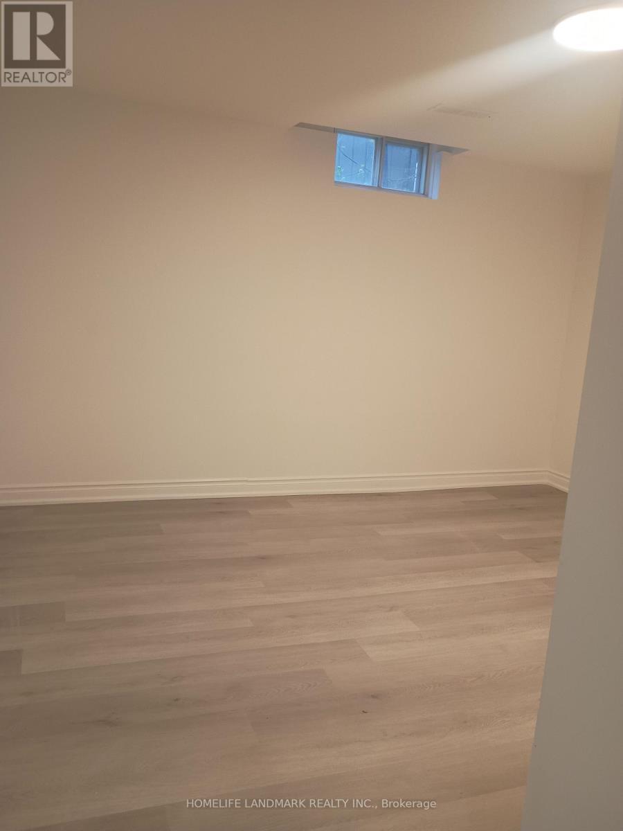 112 Holm Crescent, Markham, ON
