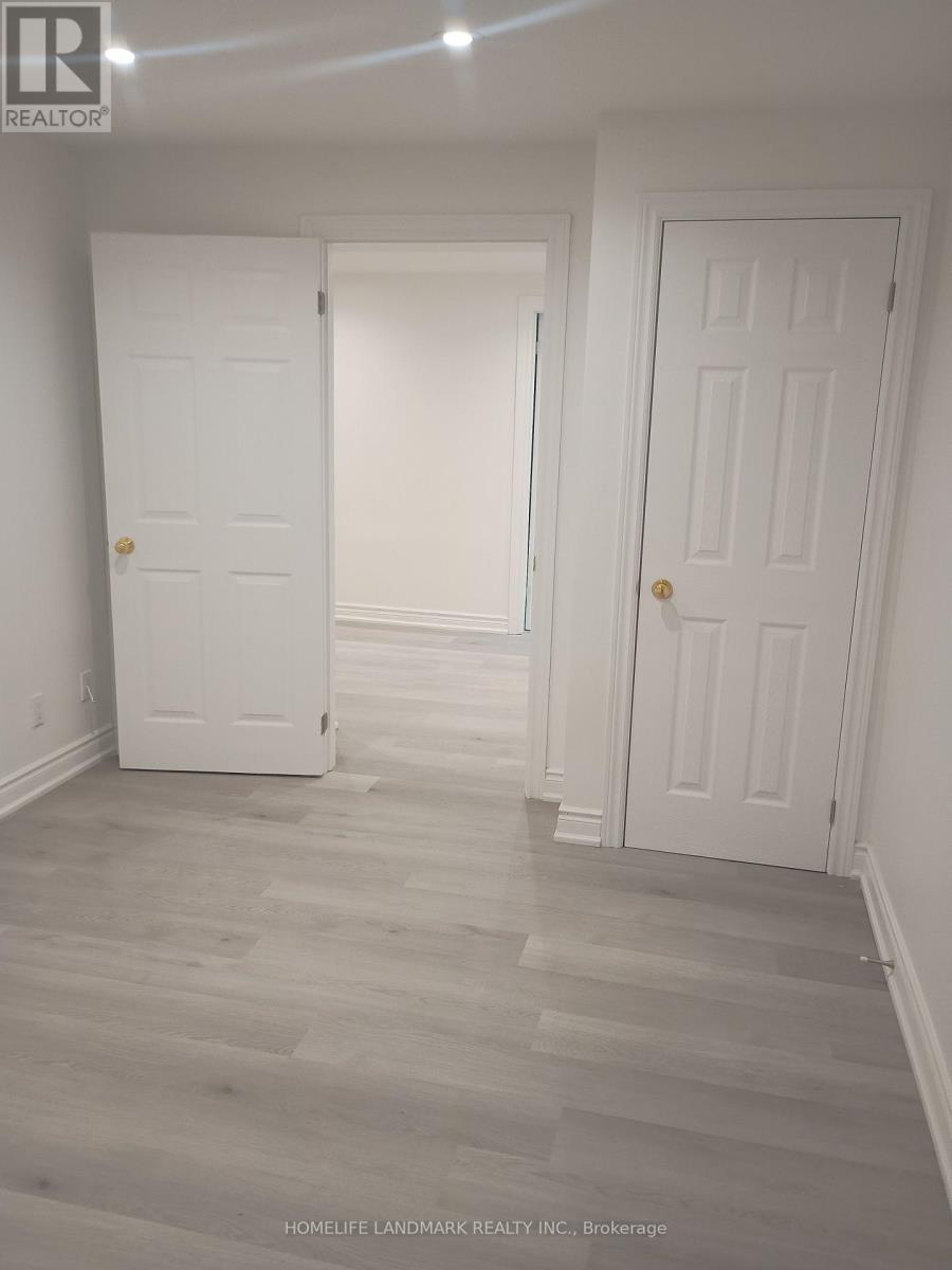 112 Holm Crescent, Markham, ON