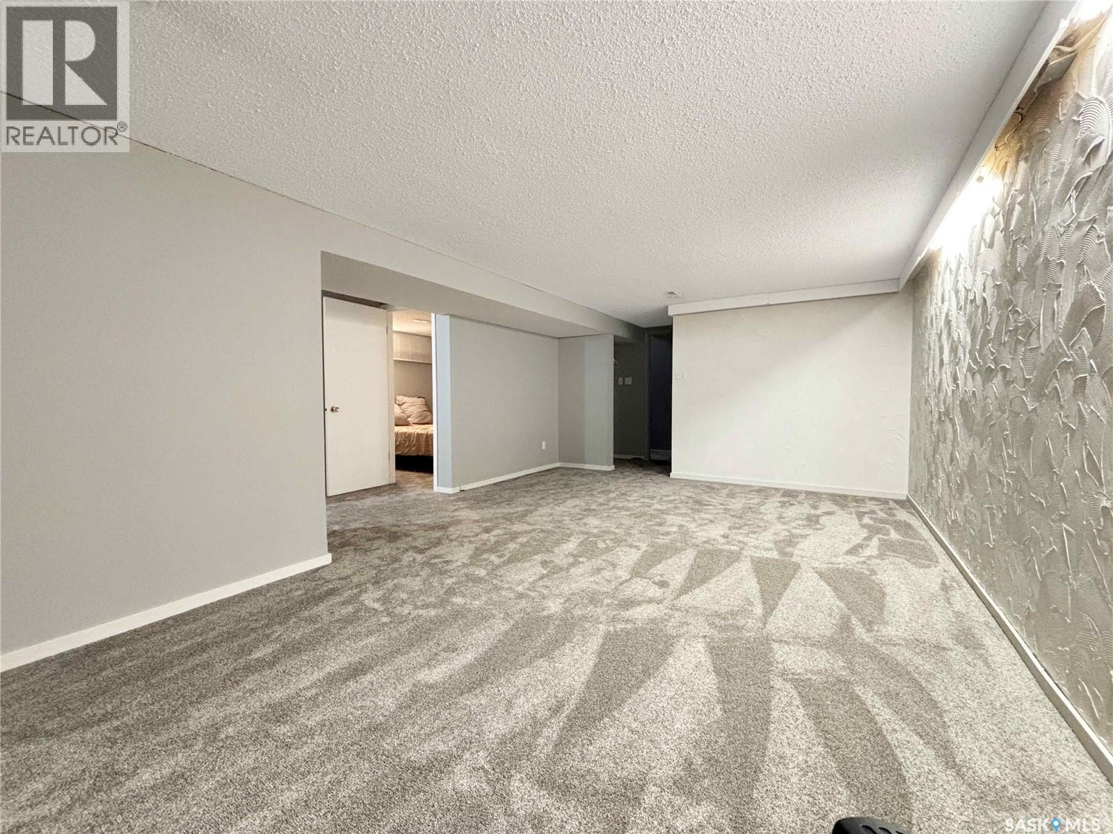 605 O Avenue N, Saskatoon, SK