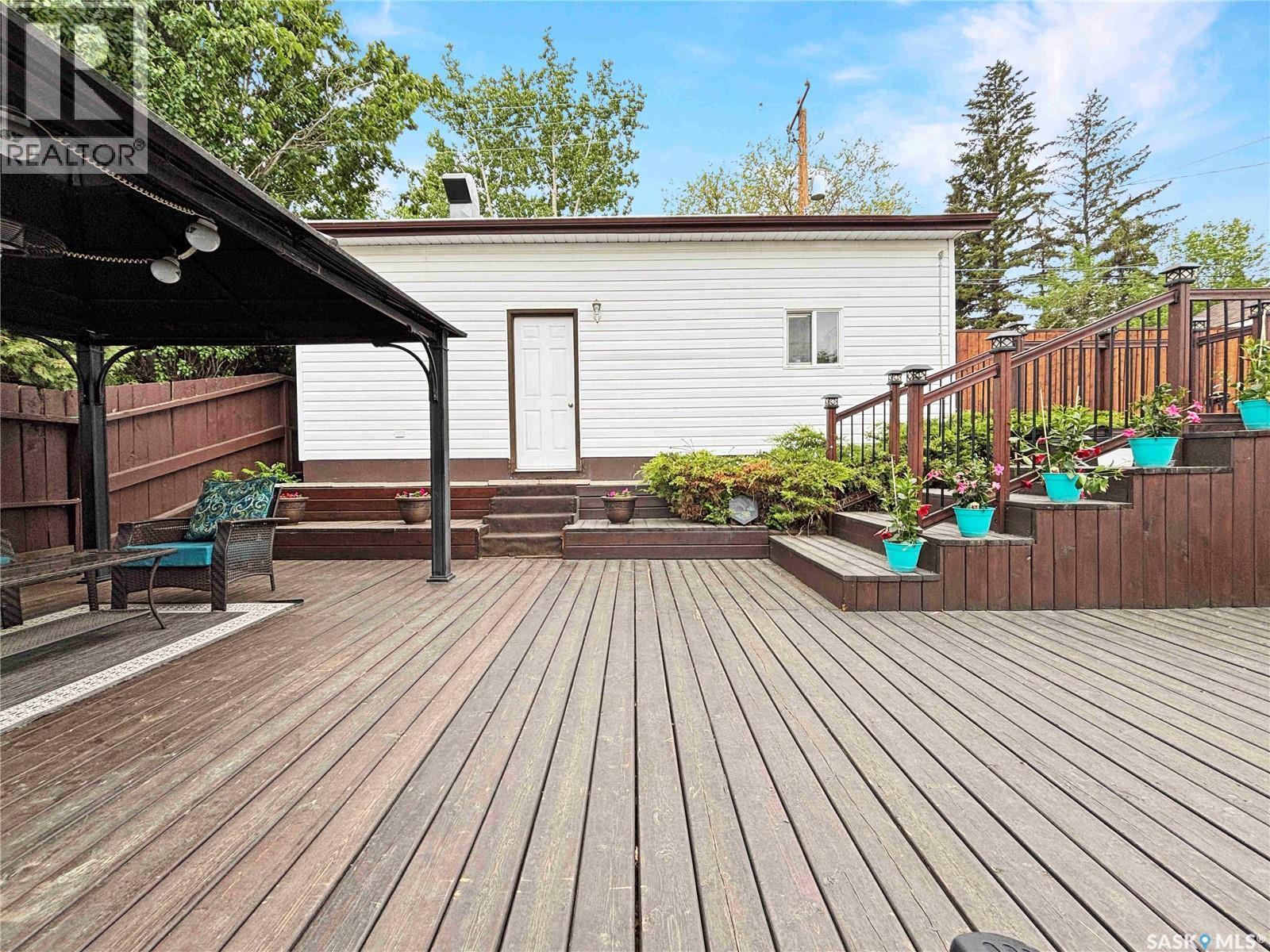605 O Avenue N, Saskatoon, SK