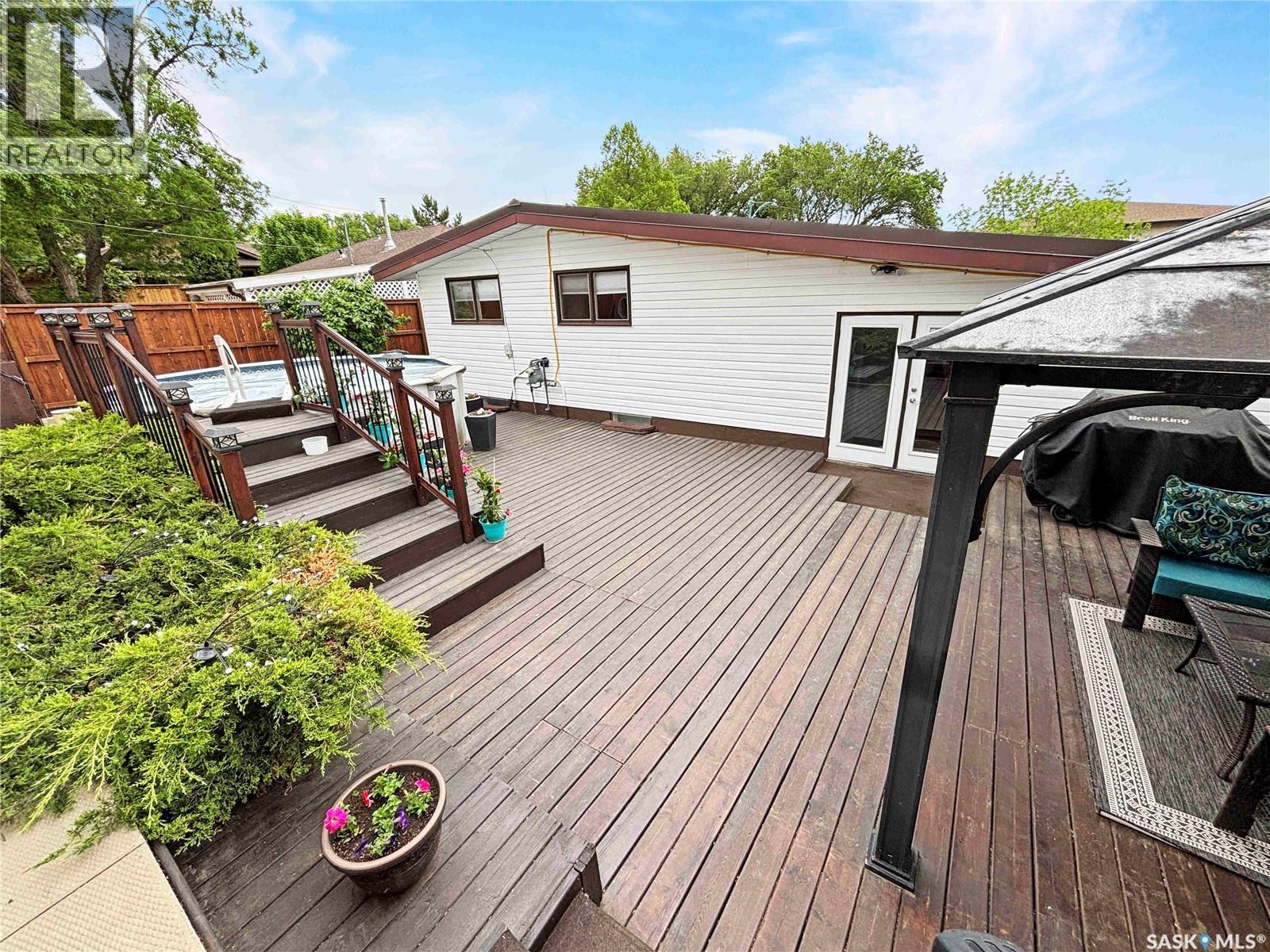 605 O Avenue N, Saskatoon, SK