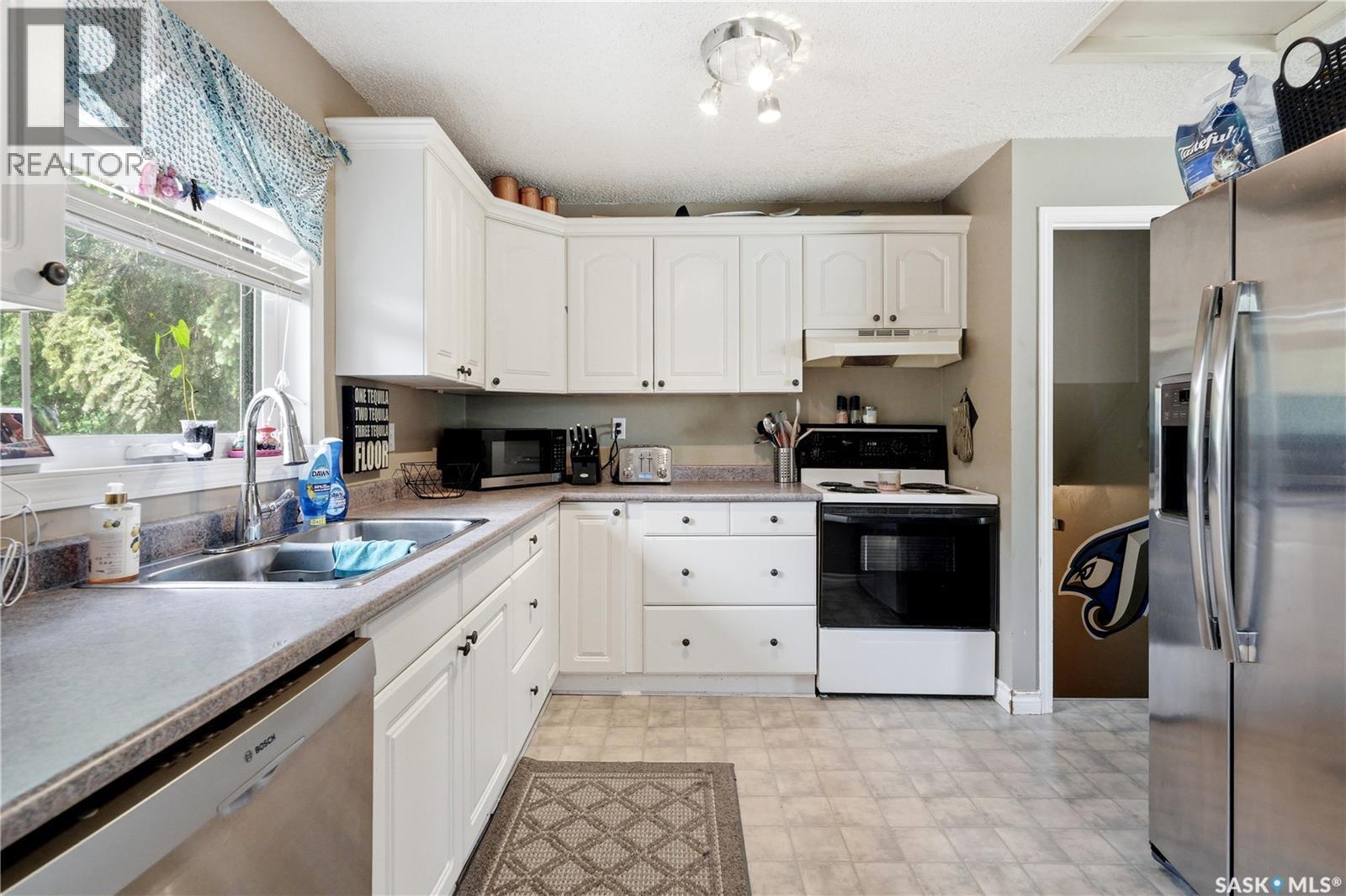 350 Weyakwin Drive, Saskatoon, SK