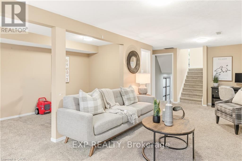 45 Catalina Court, Kitchener, ON