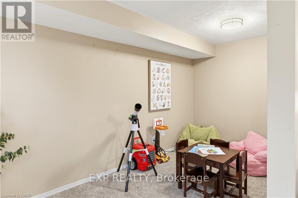 45 Catalina Court, Kitchener, ON