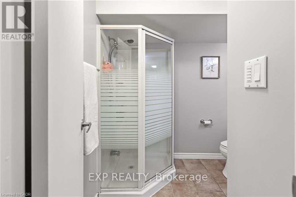45 Catalina Court, Kitchener, ON