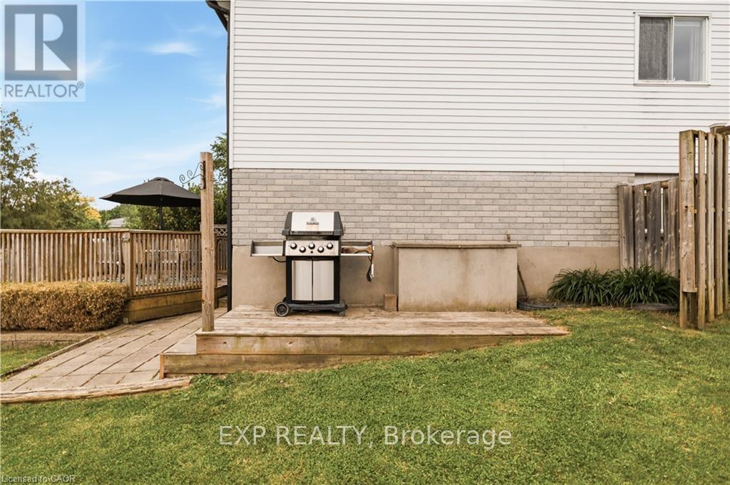 45 Catalina Court, Kitchener, ON
