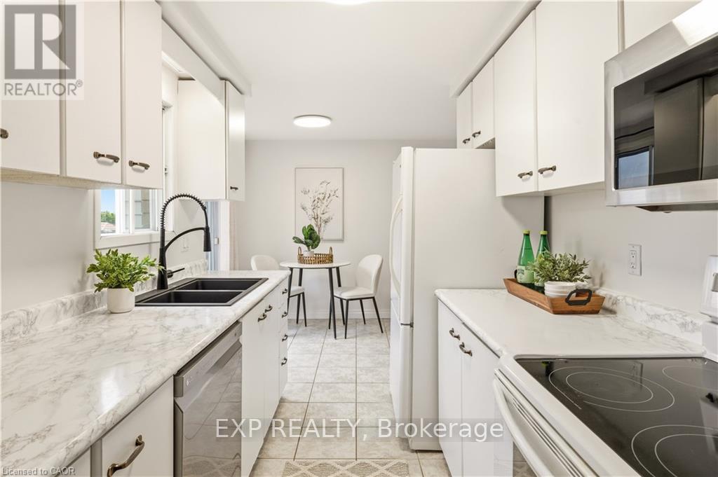 45 Catalina Court, Kitchener, ON