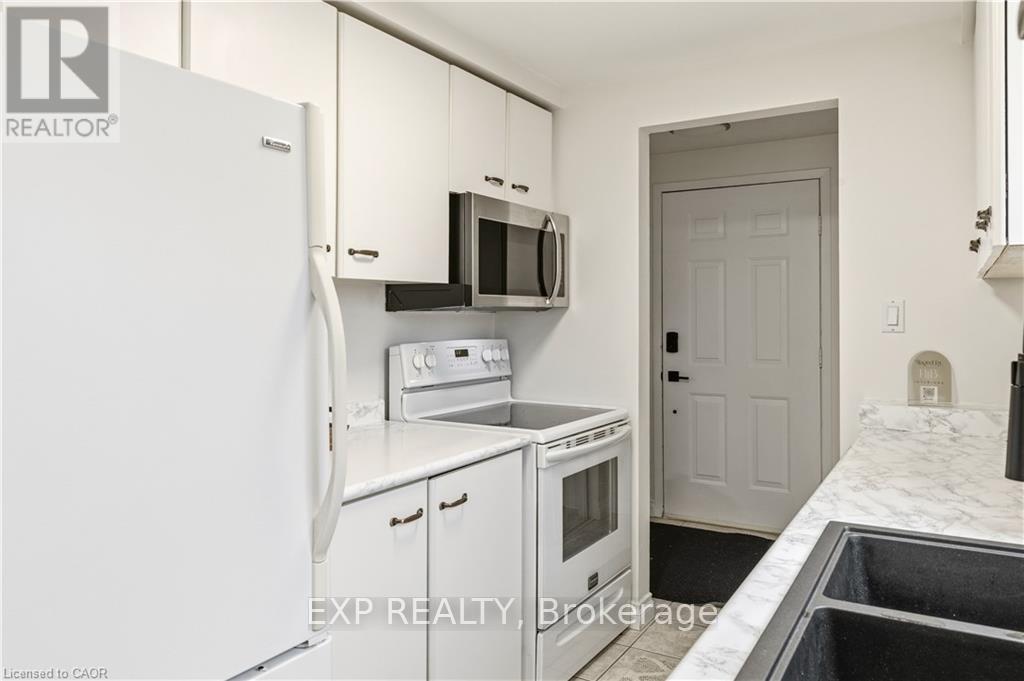45 Catalina Court, Kitchener, ON