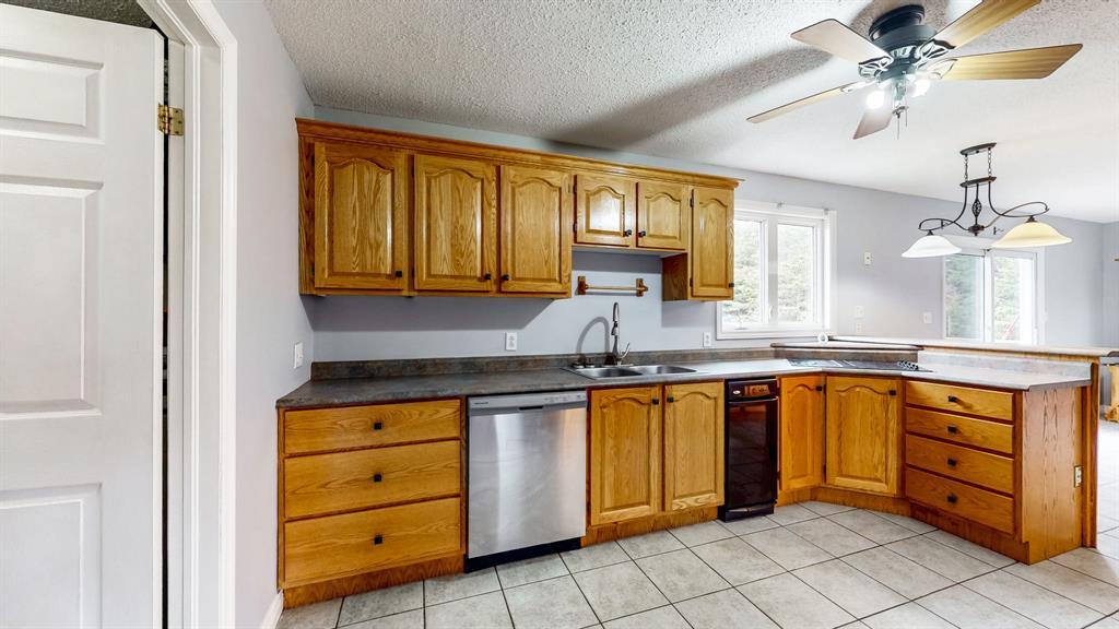 283 Main Road, Pouch Cove, NL