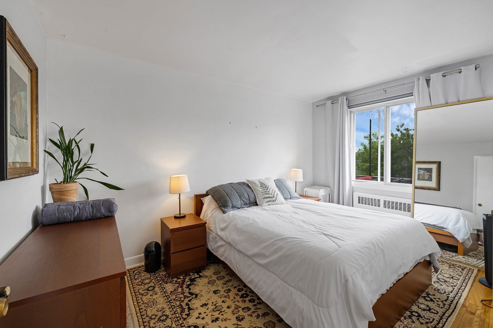 Master Bedroom - 2424 Av. De Mayfair, Montréal (Côte-Des-Neiges/Notre-Dame-De-Grâce), QC - Indoor Photo Showing Bedroom