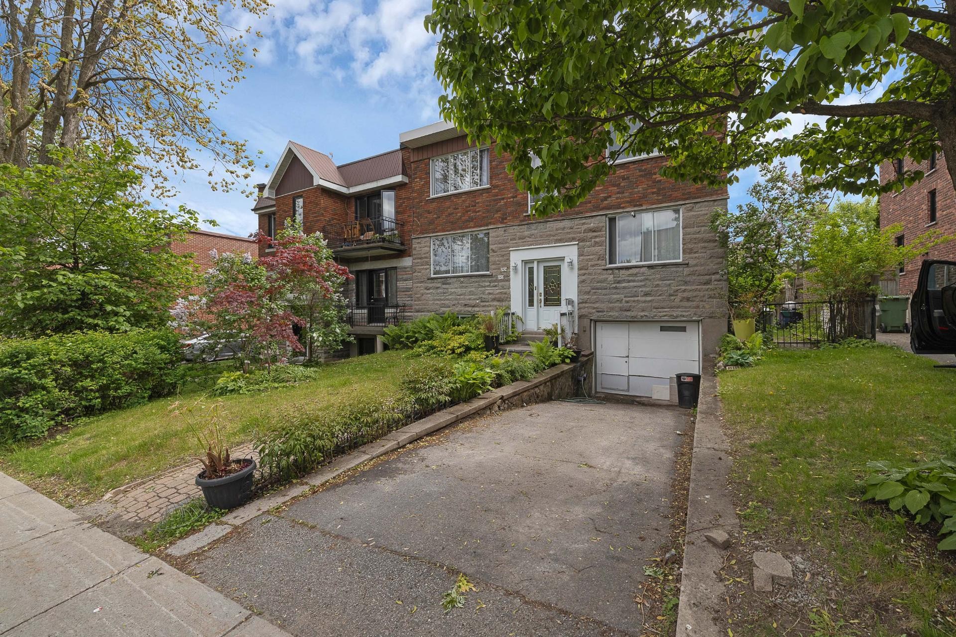 Front of Structure - 2424 Av. De Mayfair, Montréal (Côte-Des-Neiges/Notre-Dame-De-Grâce), QC - Outdoor