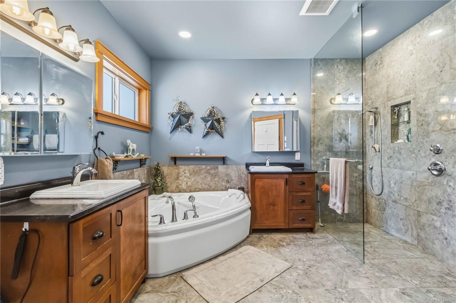 5480 Sooke Rd, Sooke, BC