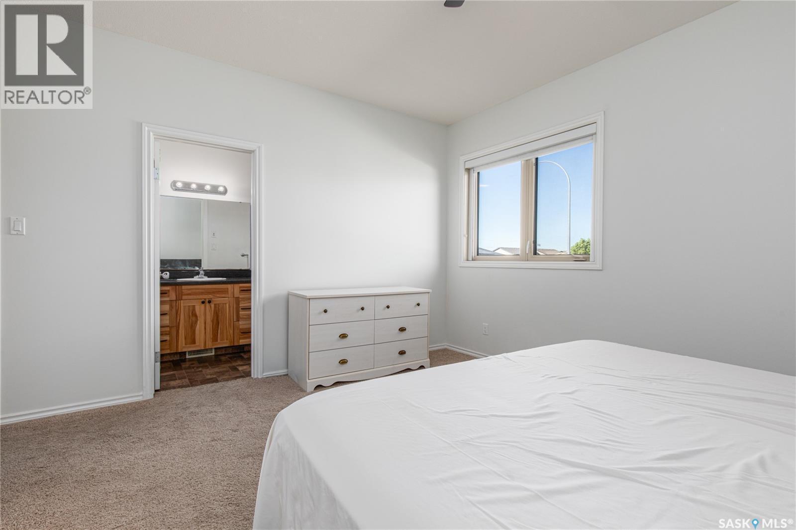 27 Belmont Crescent, Moose Jaw, SK