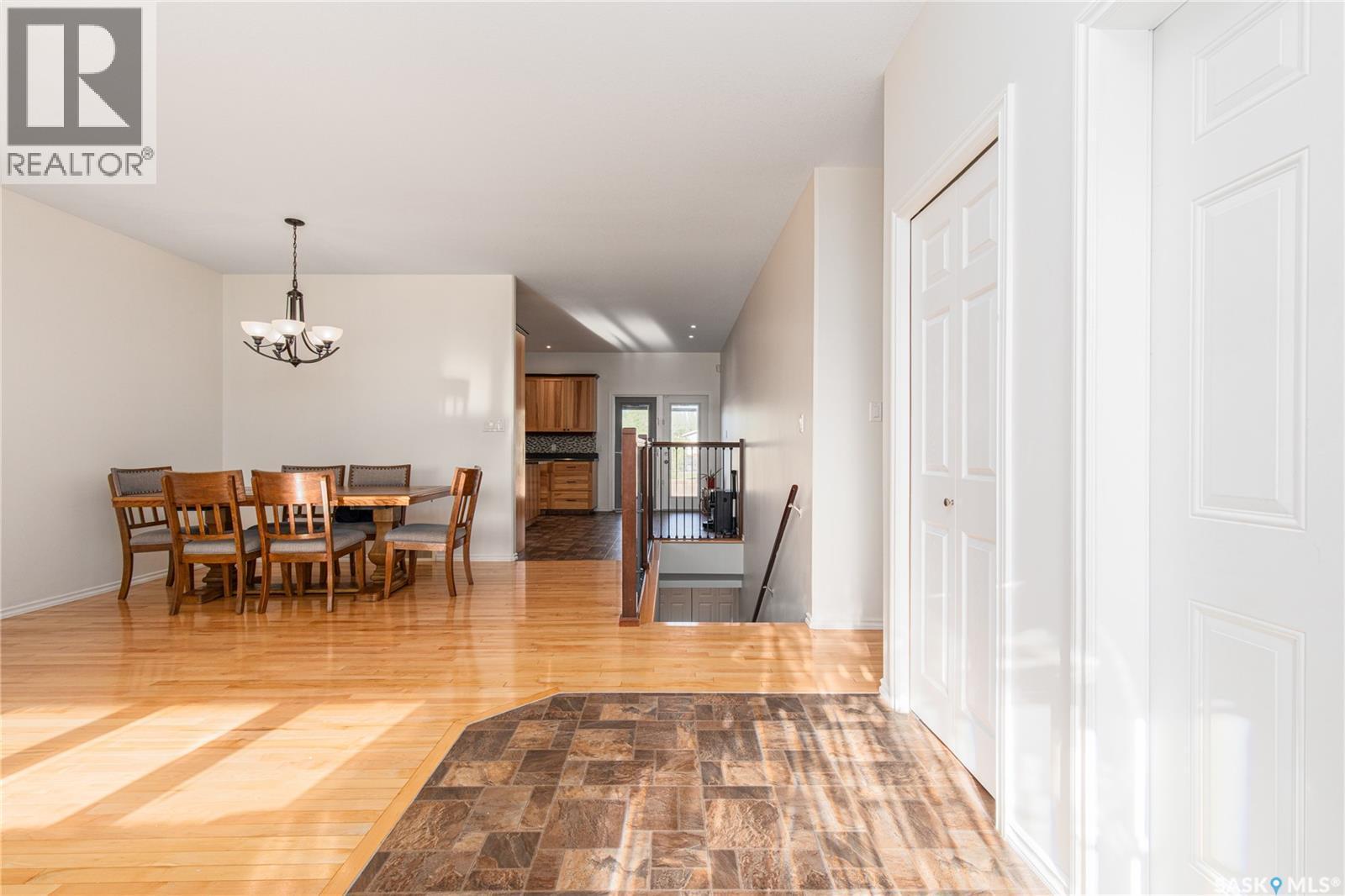 27 Belmont Crescent, Moose Jaw, SK