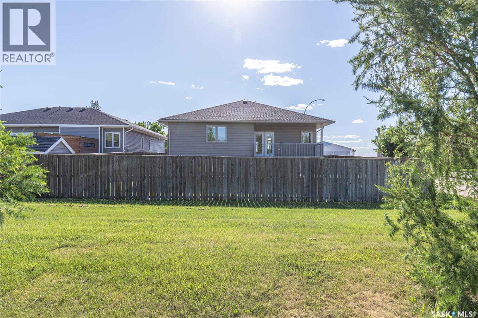 27 Belmont Crescent, Moose Jaw, SK