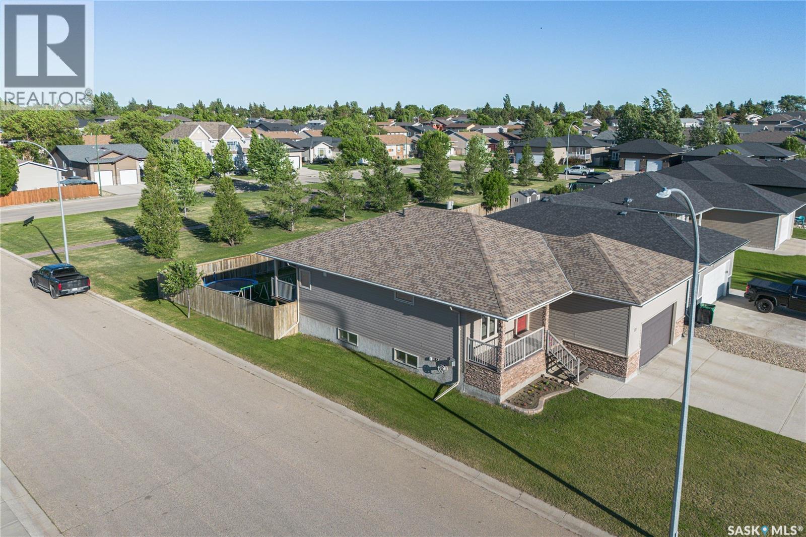 27 Belmont Crescent, Moose Jaw, SK