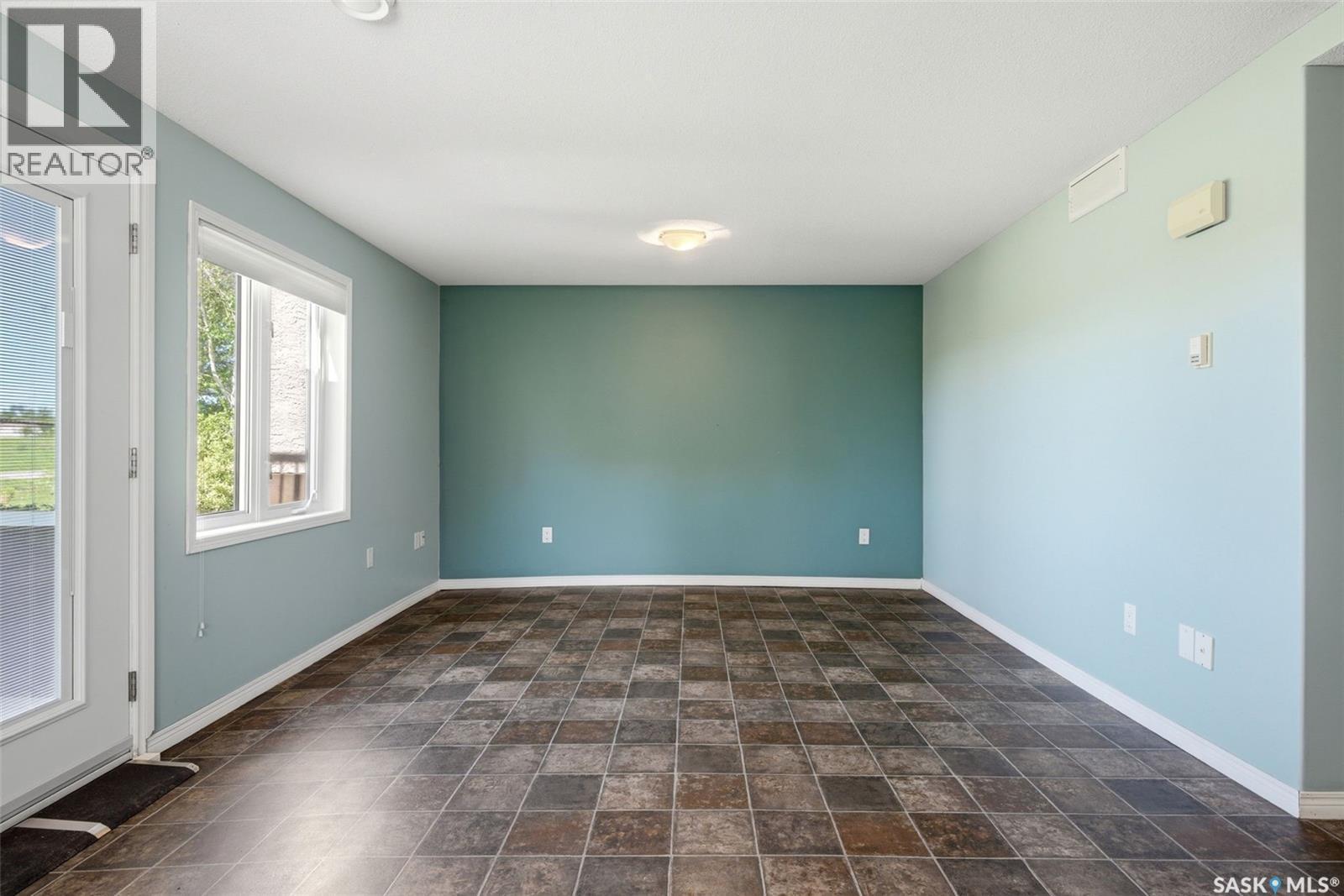 3407 Bishop Crescent E, Regina, SK