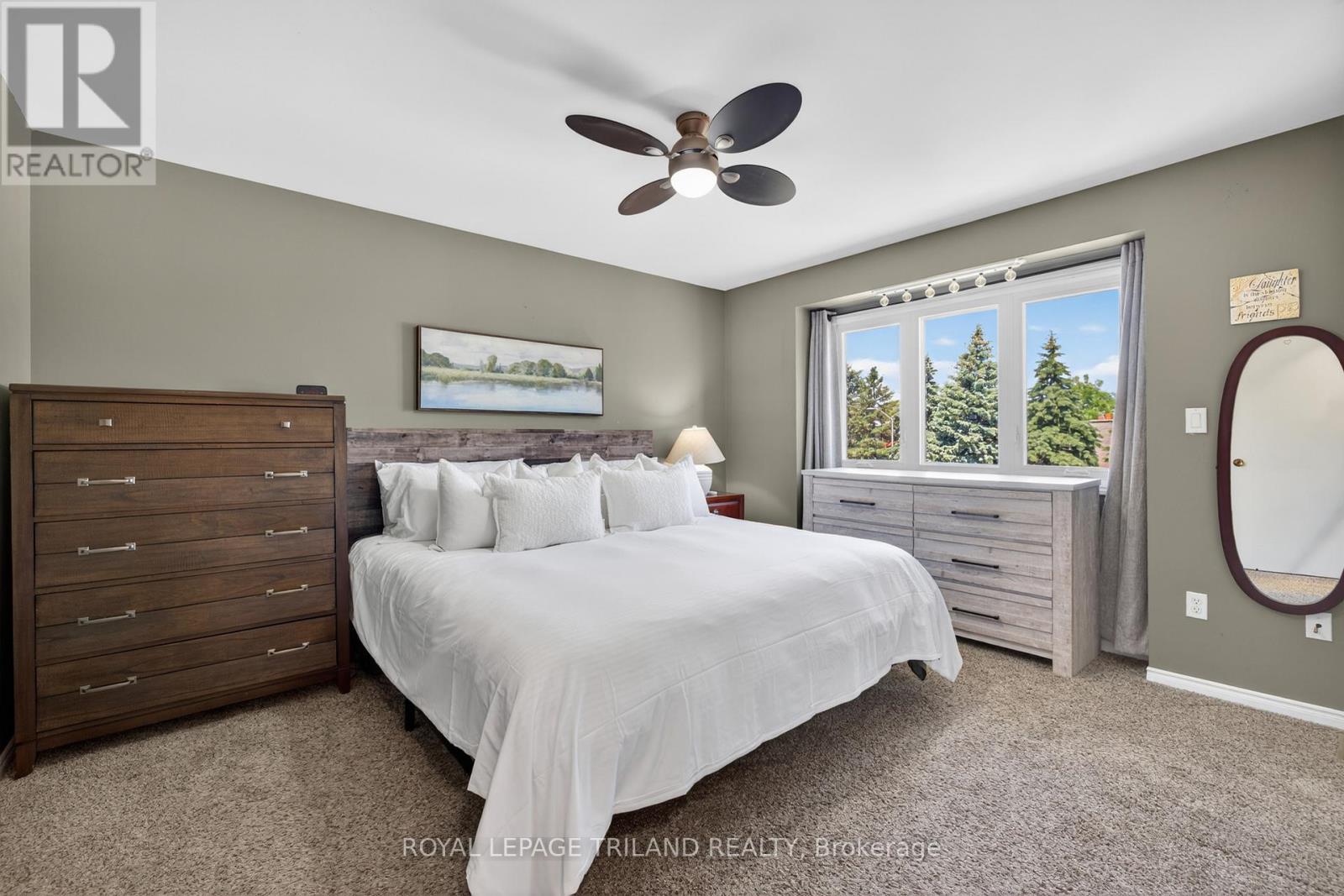 39 Hitch Crescent, St. Thomas, ON
