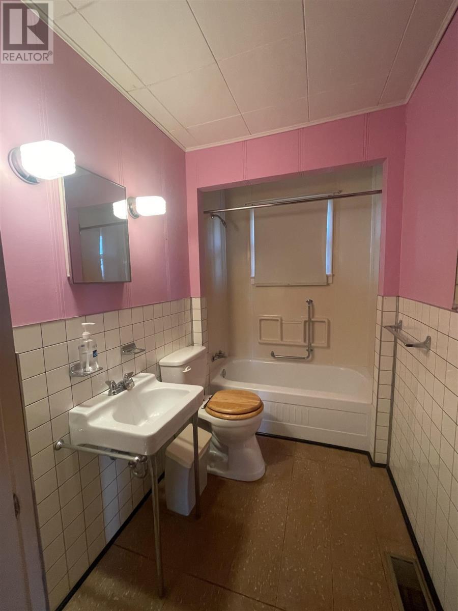 2280 Huron Line, Richards Landing, ON